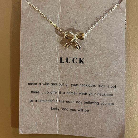 Coquette Bow Necklace NWT - Picture 1 of 10